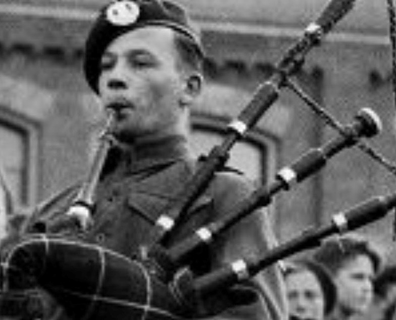 D-Day Piper Bill Millin